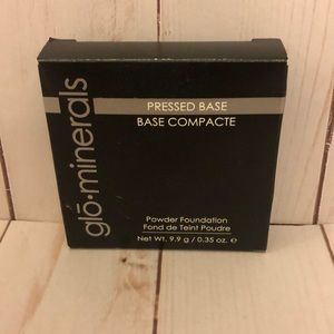 Glo Minerals pressed base